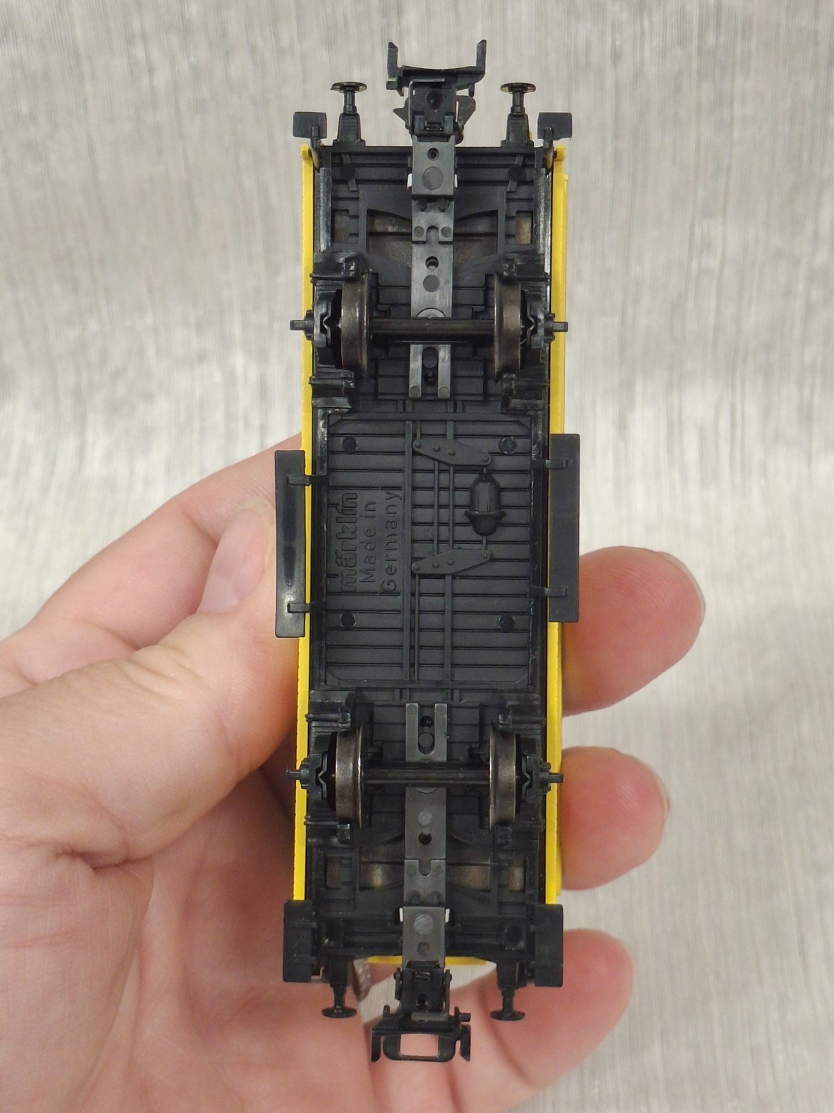 Marklin DB Kaiser Friedrich Quelle Freight Car 4890 HO Scale AC in Box! thumbnail