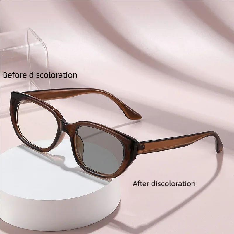 Lichtempfindlicher Farbwechselnder Spiegel Kleiner Rahmen Cat-Eye Personalisierter Look Retro-Trend Heiß Verkaufte Gesichtszeigende Brille 6051 -2 Br