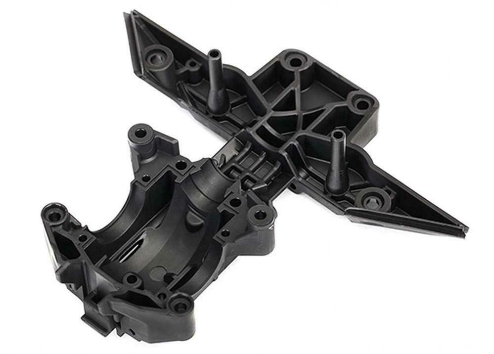 Traxxas 8530 Front Bulkhead, Black