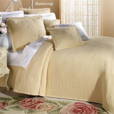 William and Mary II Bedspread, Full / Double, Buttercup