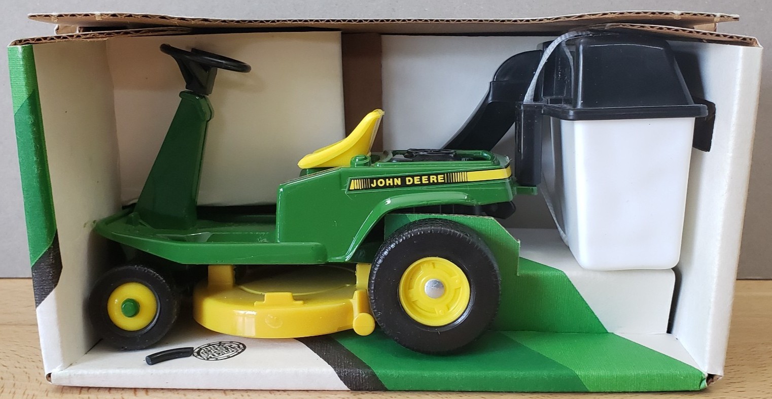 Ertl John Deere Rear-Engine Riding Mower with Removable Bagger and Mower Deck