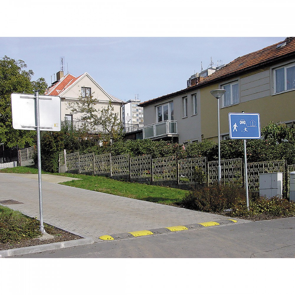 Fahrbahnschwelle Endstück Schwarz Empf. Geschw. 30 Km/h Certeo -