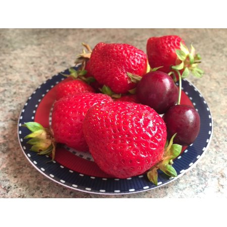 Peel-n-Stick Poster of Red Strawberry Juice Fruit Poster 24x16 Adhesive Sticker Poster Print