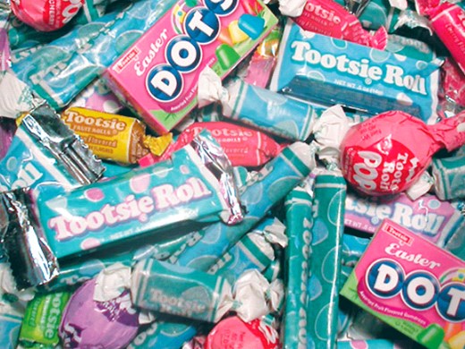 Tootsie Roll Child's Play Easter Candy Variety Mix, Assortment of Individually Wrapped Candy for Easter Egg Hunts and Basket Fillers, Pastel Colored M