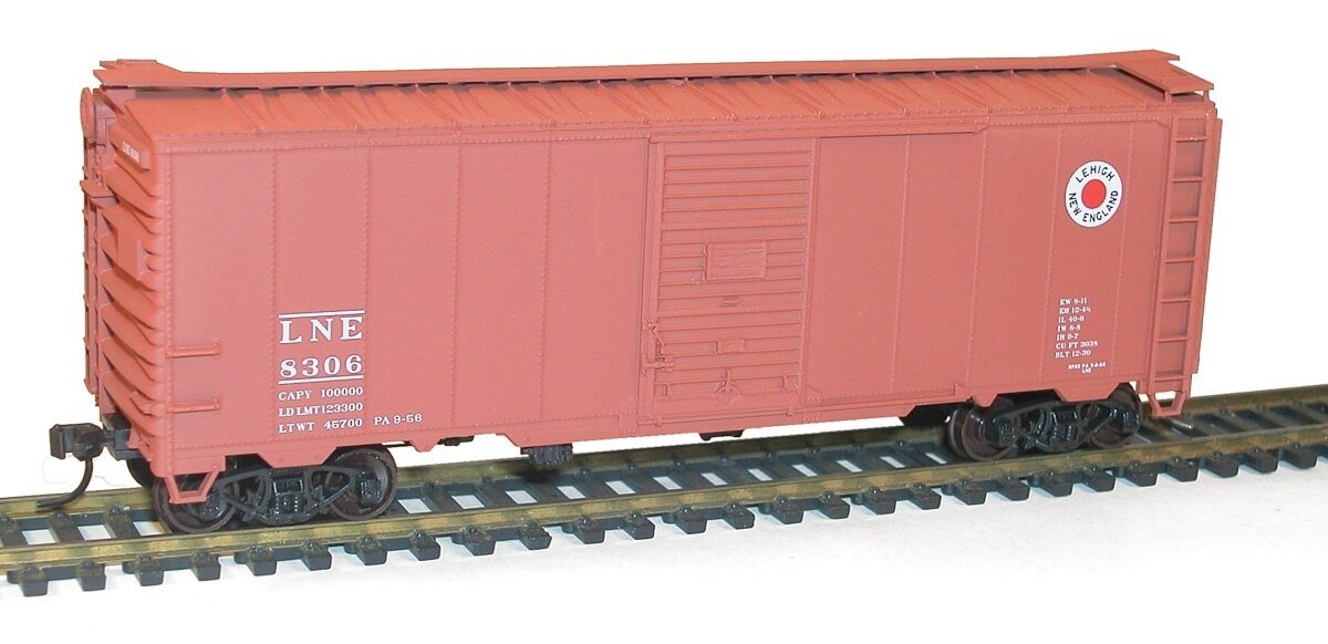 Accurail 3553 HO Scale Kit 40 FT AAR Steel Boxcar Lehigh and New England #8306