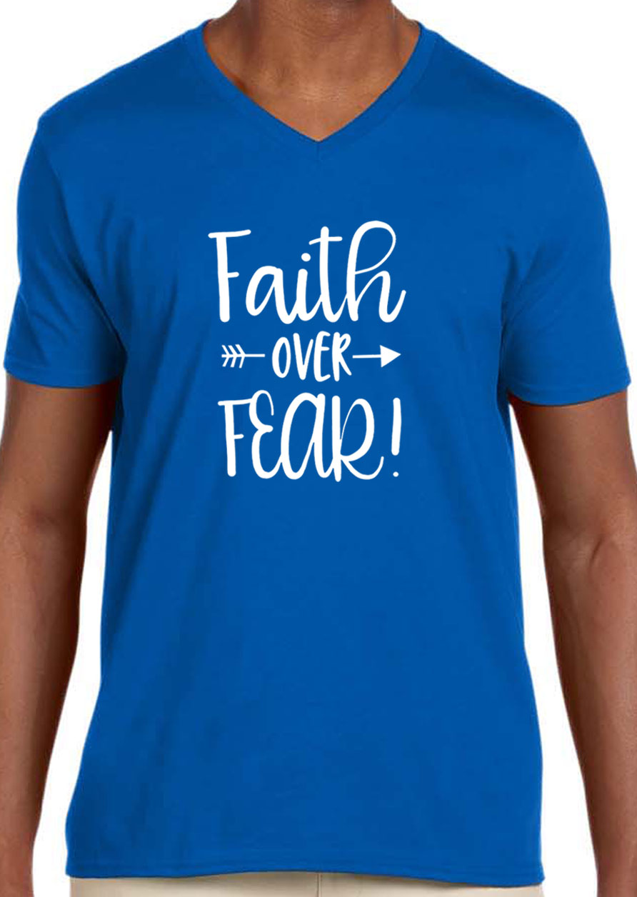 Trendy USA 1253 - Men's V-Neck T-Shirt Faith Over Fear Script XL Royal Blue
