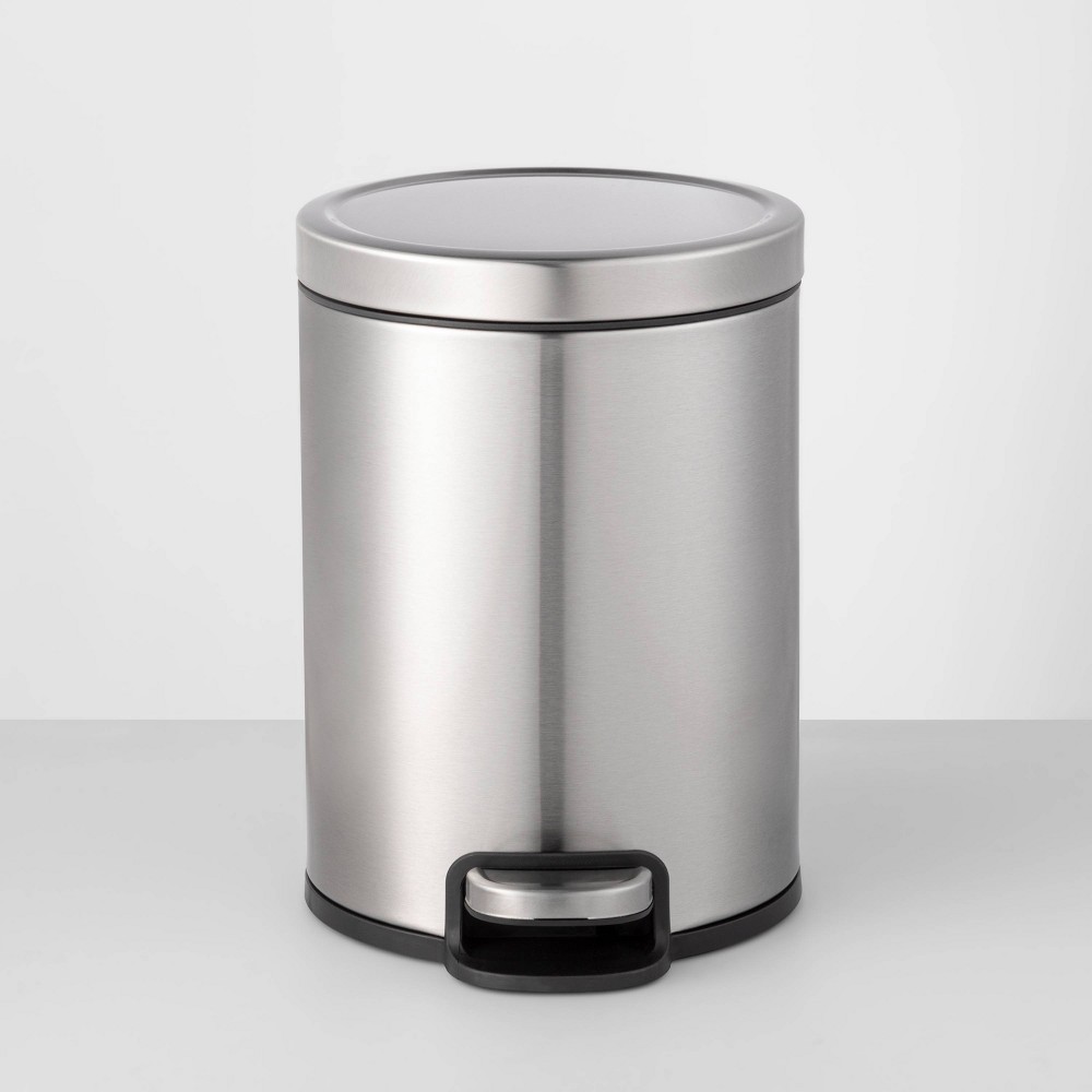 5L Round Step Trash Can - Made by Design™