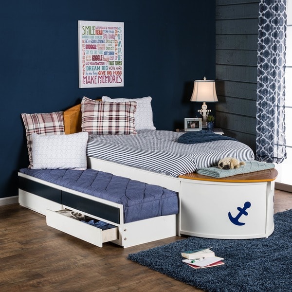 Furniture of America Zyon Novelty White Twin Solid Wood Bed and Trundle
