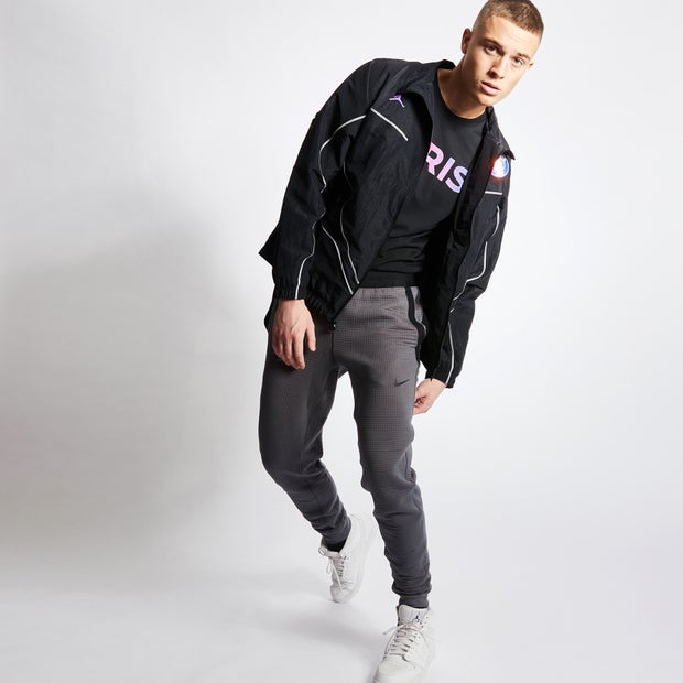 Nike Tech Fleece Jogger Cuffed - Men Pants - Grey - 65% Polyester, 35% Cotton - Size XXL - Foot Locker