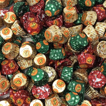 Reese's Christmas Holiday Candy Peanut Butter Cups Stuffed with Pieces, Milk Chocolate with Candy in Red, Green and Gold Foils, Bulk Pack of 2 Pounds