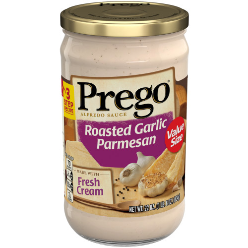 Prego Alfredo Sauce with Roasted Garlic and Parmesan Cheese  22 Oz Jar