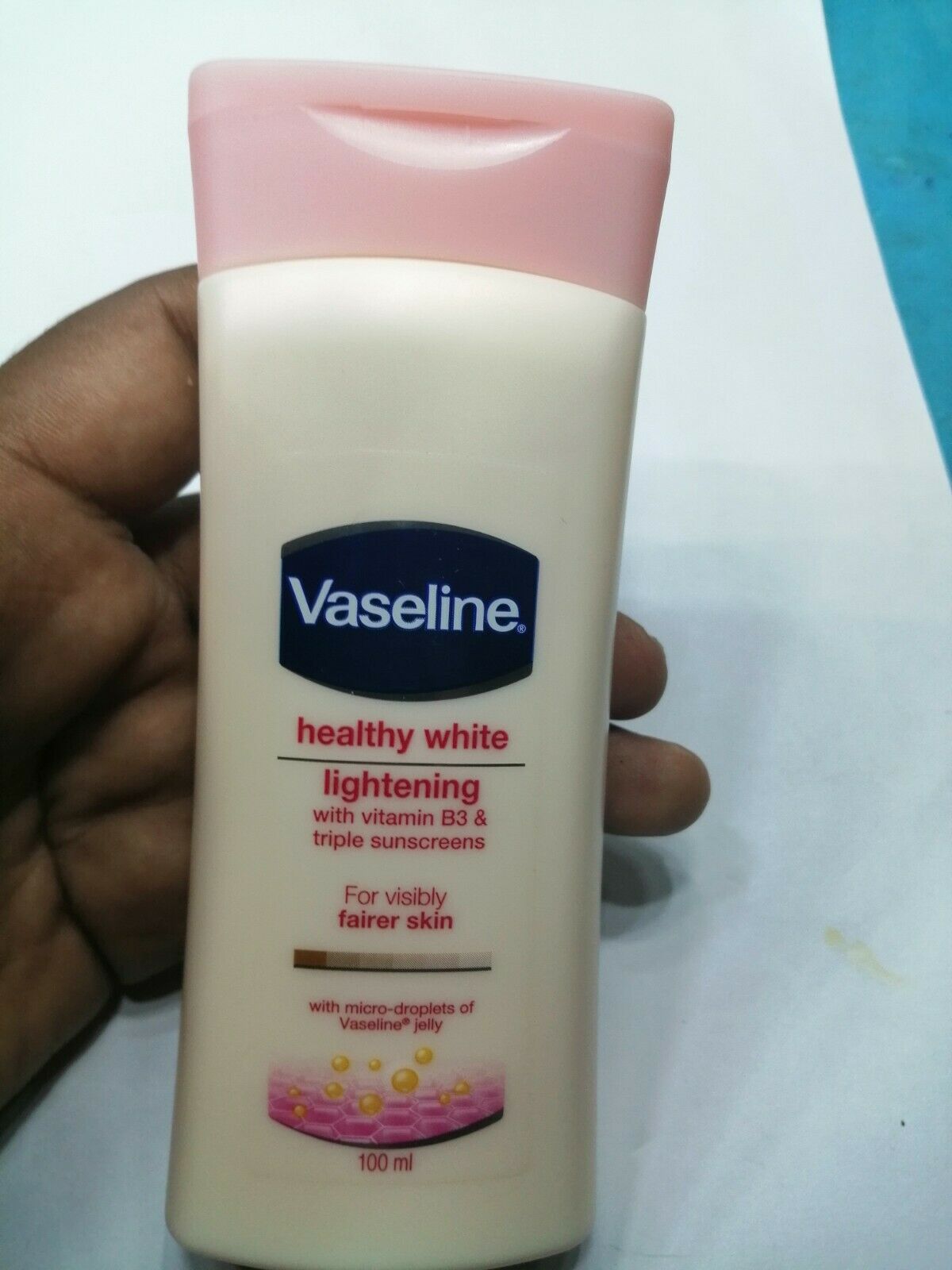 Vaseline Healthy White UV Skin Lightening Body Lotion with B3, 100 Ml/300ml thumbnail