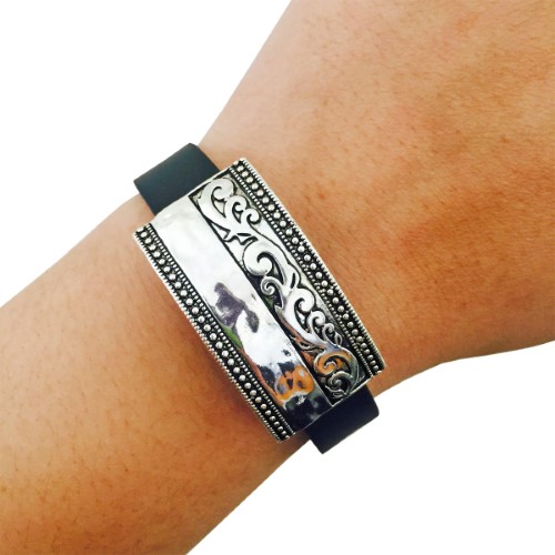 The DUCHESS Charm in Silver-the DUCHESS Charm in Silver-