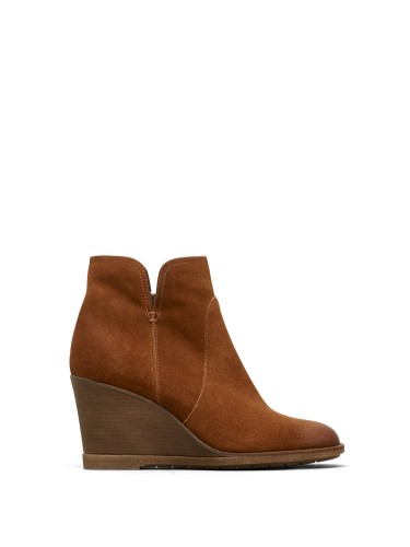 Reaction Kenneth Cole Dot-Ation Wedge Bootie - Women's - Pretzel