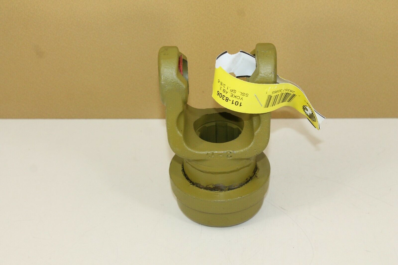 Weasler 101-8306 1-3/8 6 Spline Yoke AB 3, SSL, SP (loc:V)