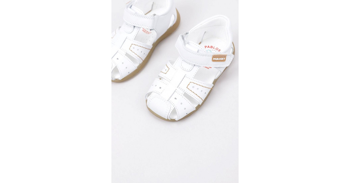 Pablosky  TOMETTE  Boys's Children's Sandals in White thumbnail