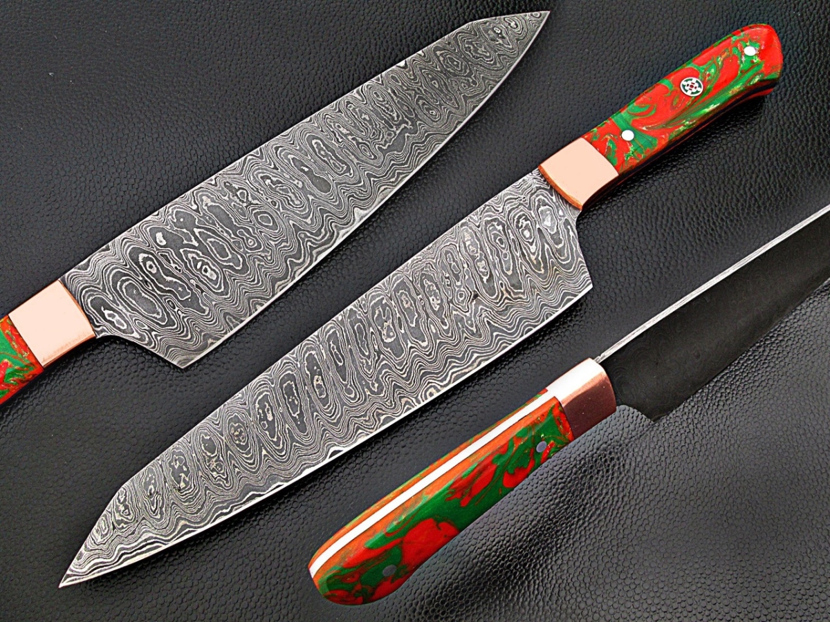 WSDM-2313 Ultra Sharp Santoku Forged Chef Knife Damascus Steel Red & Green Resin Grip