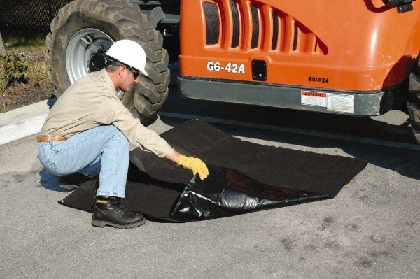 Sorbent Pad: Oil Only Use, 10' Wide, 10' Long, 12 Gal MPN:8306