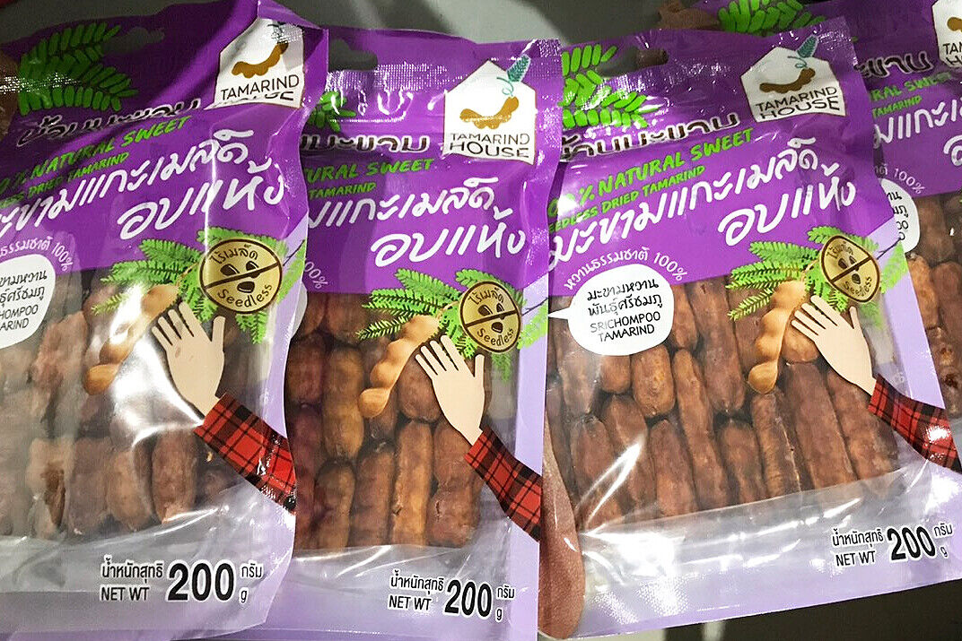 Seedless Dried Sweet Tamarind 100% Natural Fruit Snack No Sugar Added 200g. thumbnail