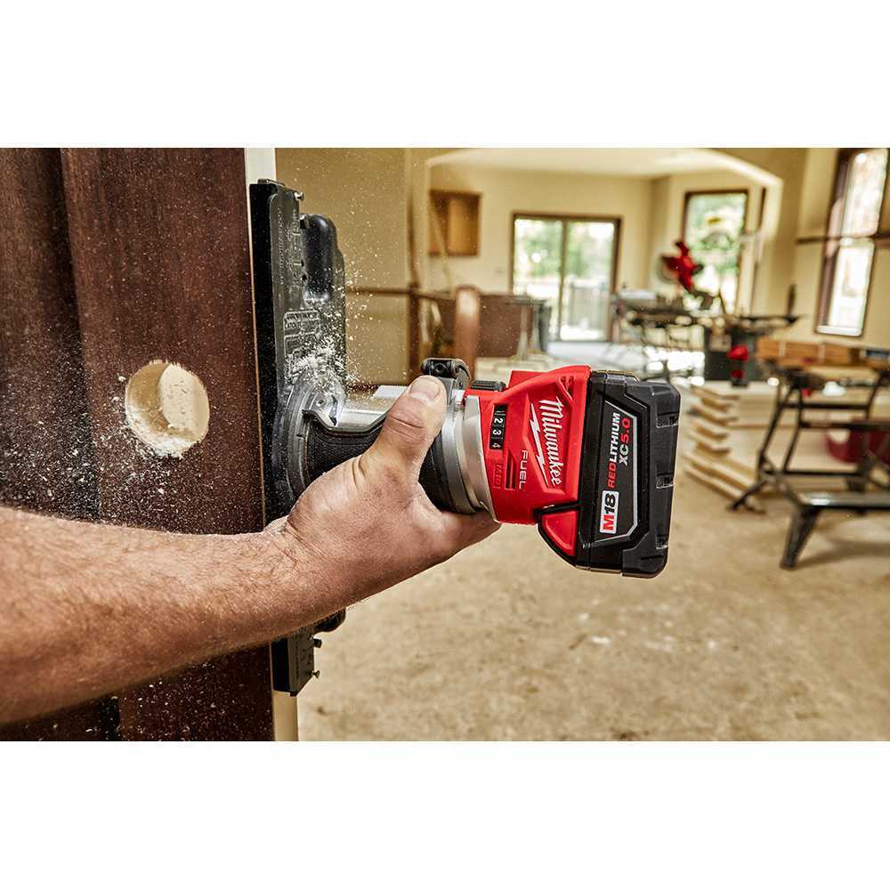 Milwaukee 2723-20 M18 FUEL Cordless Compact Router + (2) 5.0 Ah Batteries thumbnail