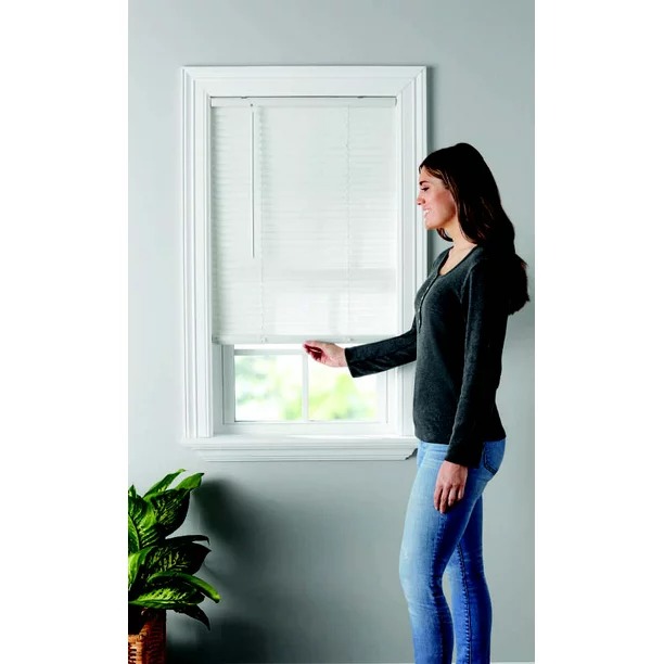 mainstays 1" cordless vinyl light filtering mini blinds, white, 48x64