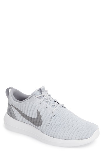 Men's Nike Roshe Two Flyknit Sneaker, Size 10 M - Grey