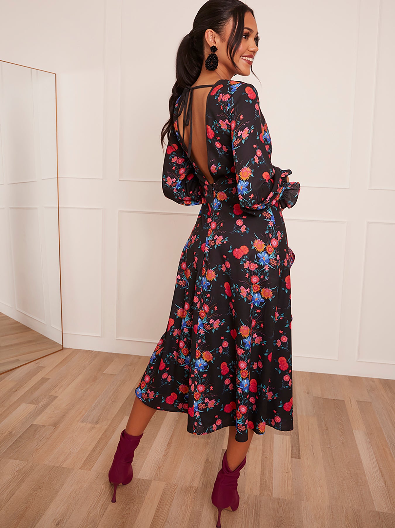Chi Chi London Women's Long Sleeve Plunge Floral Printed MIDI Dress | Size: 16