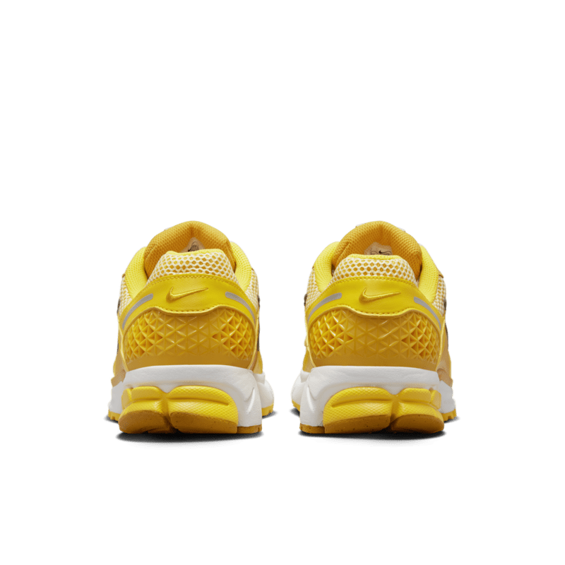 Nike Zoom Vomero 5 Yellow Ochre - UK 6 (EU 40) thumbnail