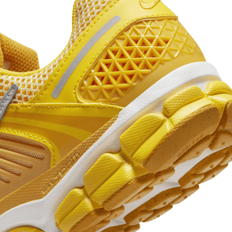 Nike Zoom Vomero 5 Yellow Ochre - UK 9 thumbnail