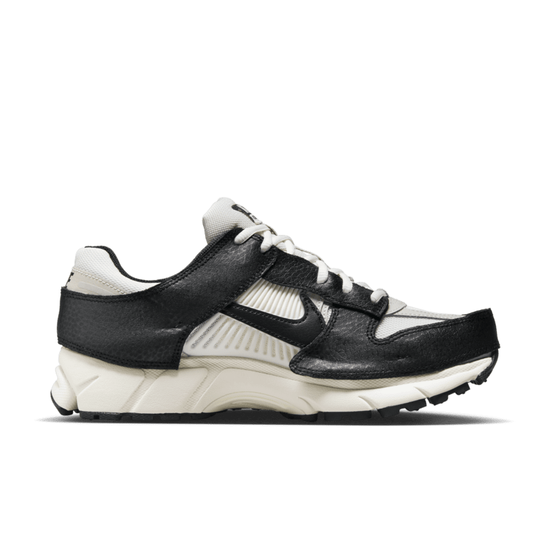 Nike Zoom Vomero 5 Timeless Panda Dunk (Women's) - UK 6.5 thumbnail