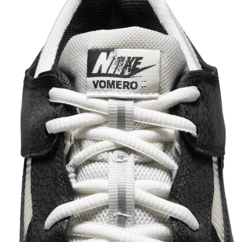 Nike Zoom Vomero 5 Timeless Panda Dunk (Women's) - UK 7.5 thumbnail