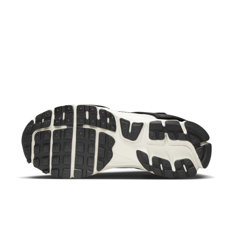 Nike Zoom Vomero 5 Timeless Panda Dunk (Women's) - UK 8 thumbnail