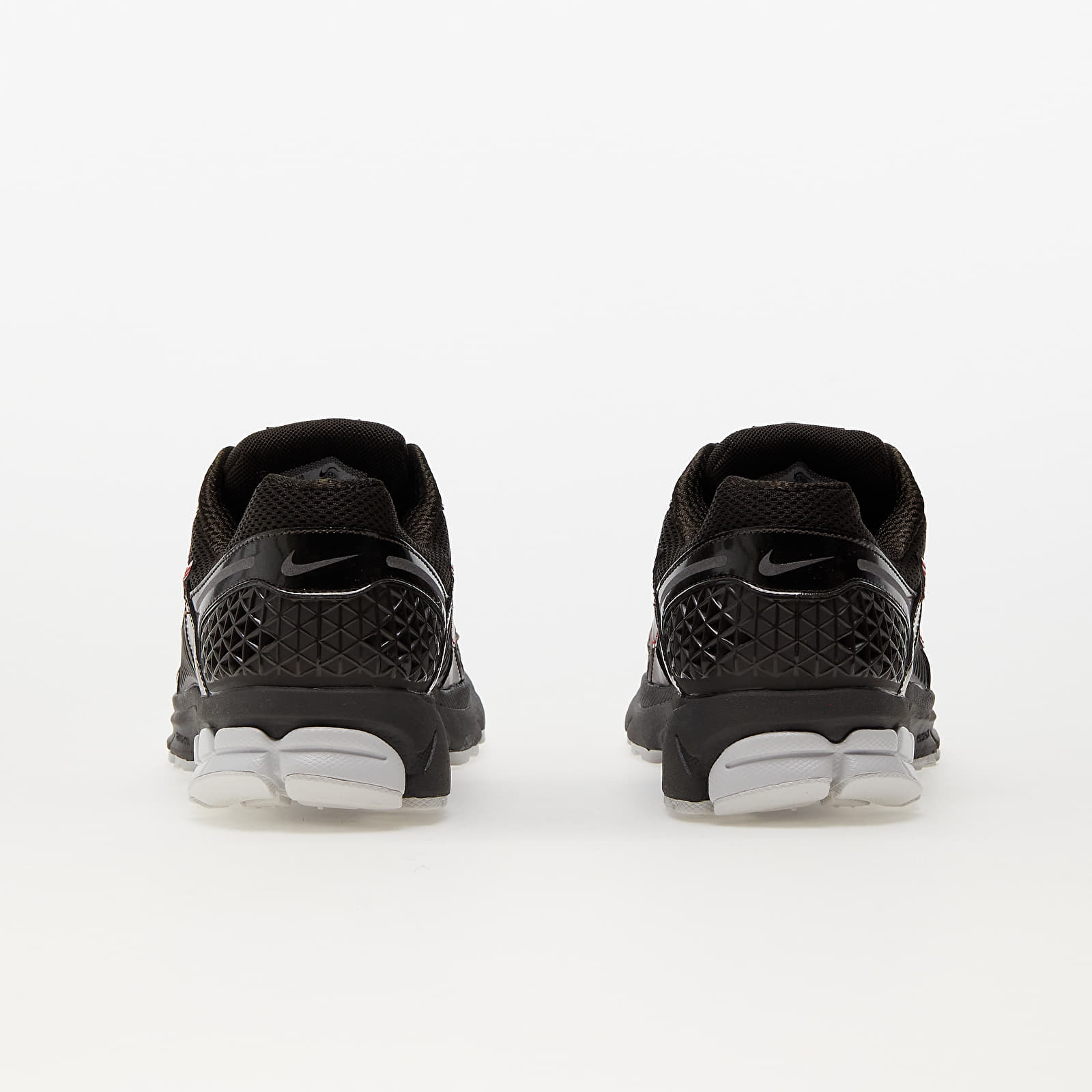 Nike Zoom Vomero 5 Velvet Brown - UK 7 thumbnail