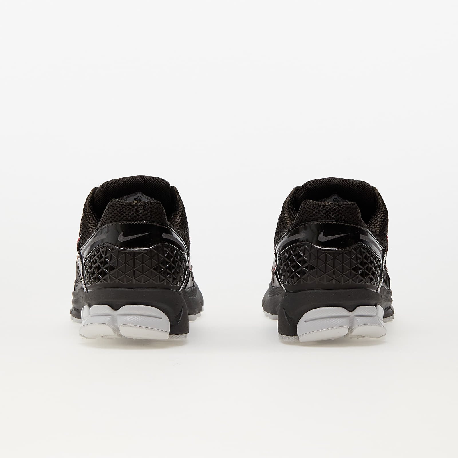 Nike Zoom Vomero 5 Velvet Brown - UK 9 thumbnail