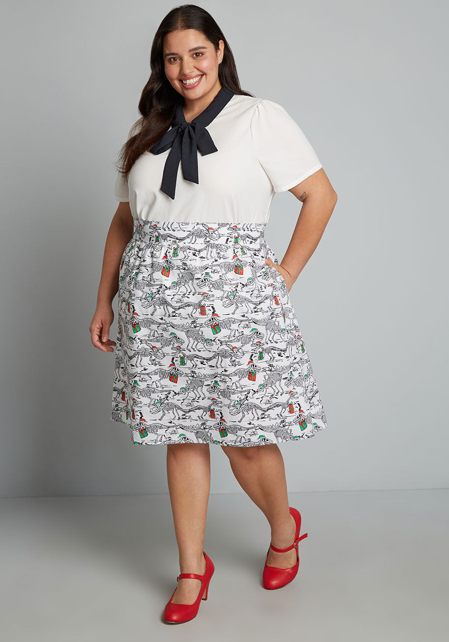 ModCloth X Retrolicious Prehistoric Gift Exchange a-Line Skirt in White Dino, Size XL thumbnail
