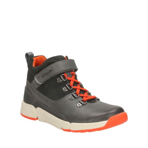 Clarks Boys Tri Spike Jnr in Grey Combi Lea, 1.5 Wide