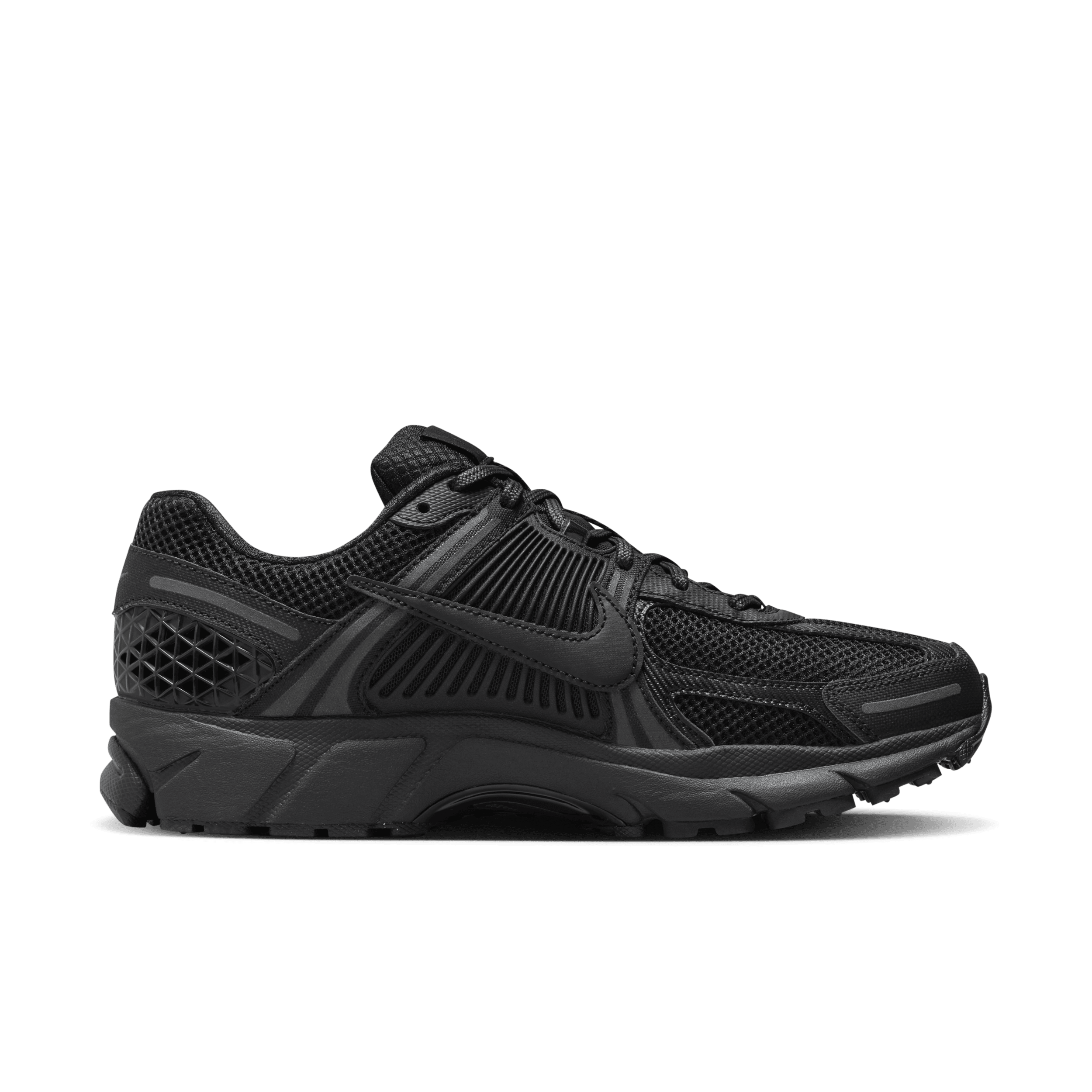 Nike Men's Zoom Vomero 5 Casual Shoes in Black Size: 4.0 thumbnail