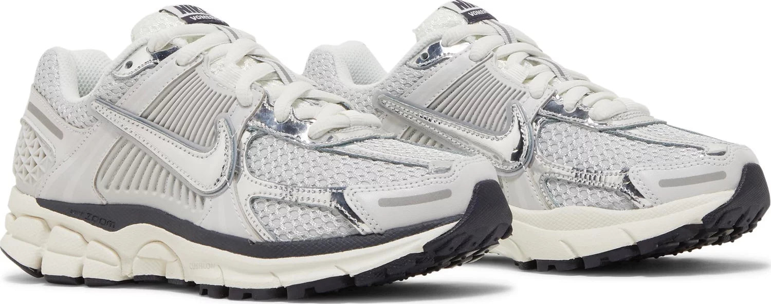 Nike Women's Zoom Vomero 5 Casual Shoes in Photon Dust/Gridiron/Sail Size: 12.5 thumbnail
