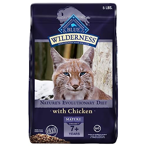 Blue Buffalo Cat Food for Mature Cats, Natural Chicken Recipe, Senior Dry Cat Food, 5 Lb Bag