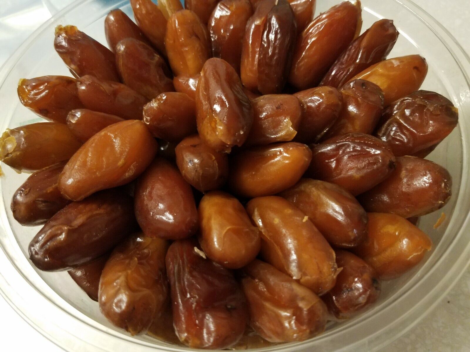 Organic Pitted Dates | 100% Algerian Deglet Noor| Certified ORGANIC  NON-GMO  VEGAN  KOSHER  Naturally Sweet and Gluten-free  NO Sugar Added  NO Sulfu