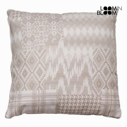 Carla Patchworkkissen Beige by Loom in Bloom