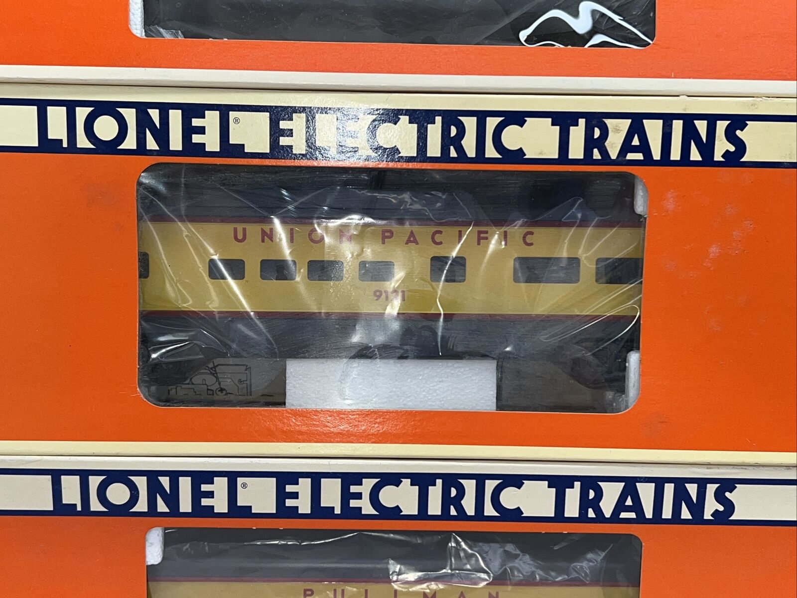 Lionel Union Pacific 15” Aluminum 8 Car Passenger Set O Used 6-9545-49 7210 up thumbnail