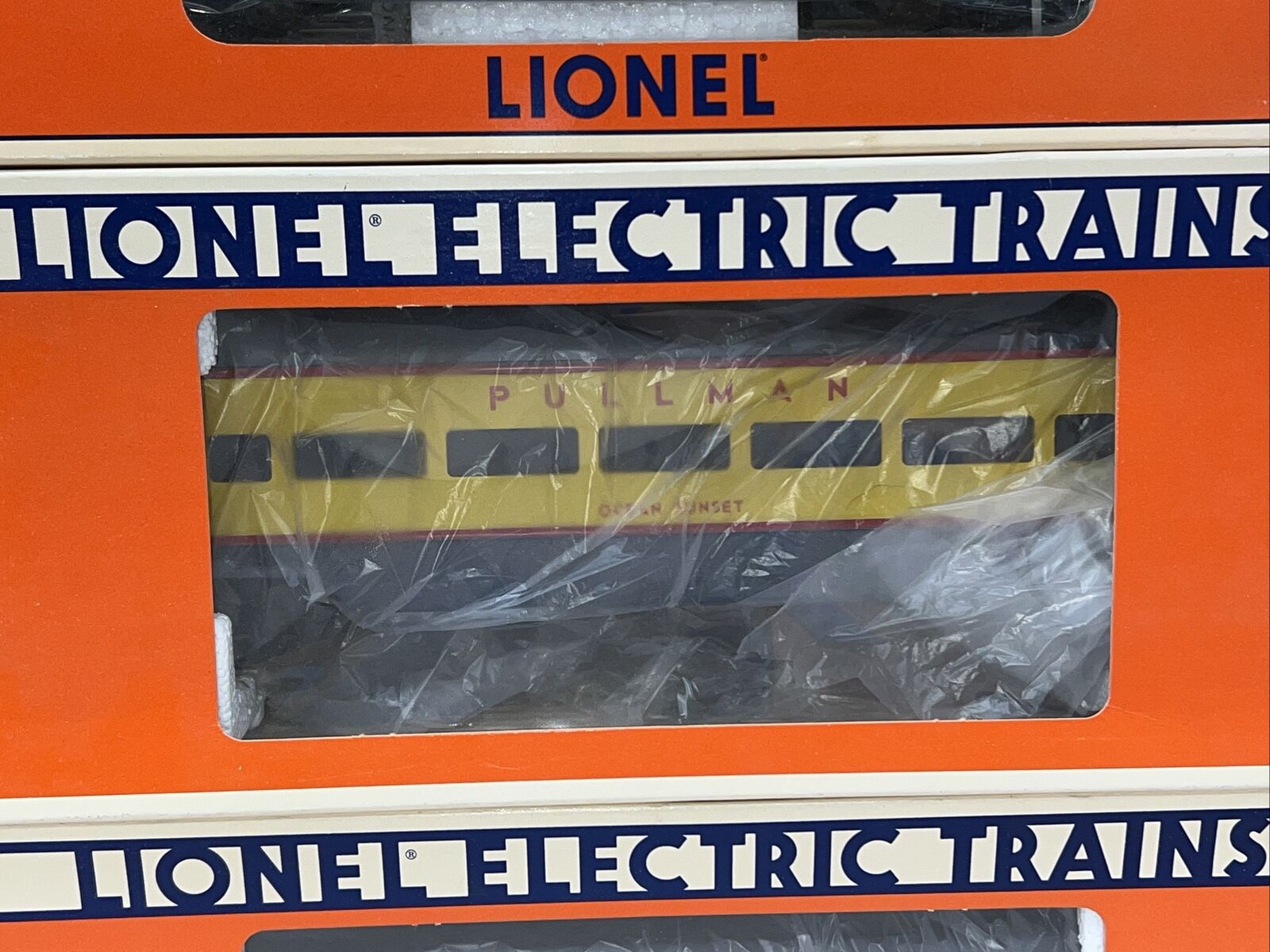 Lionel Union Pacific 15” Aluminum 8 Car Passenger Set O Used 6-9545-49 7210 up thumbnail