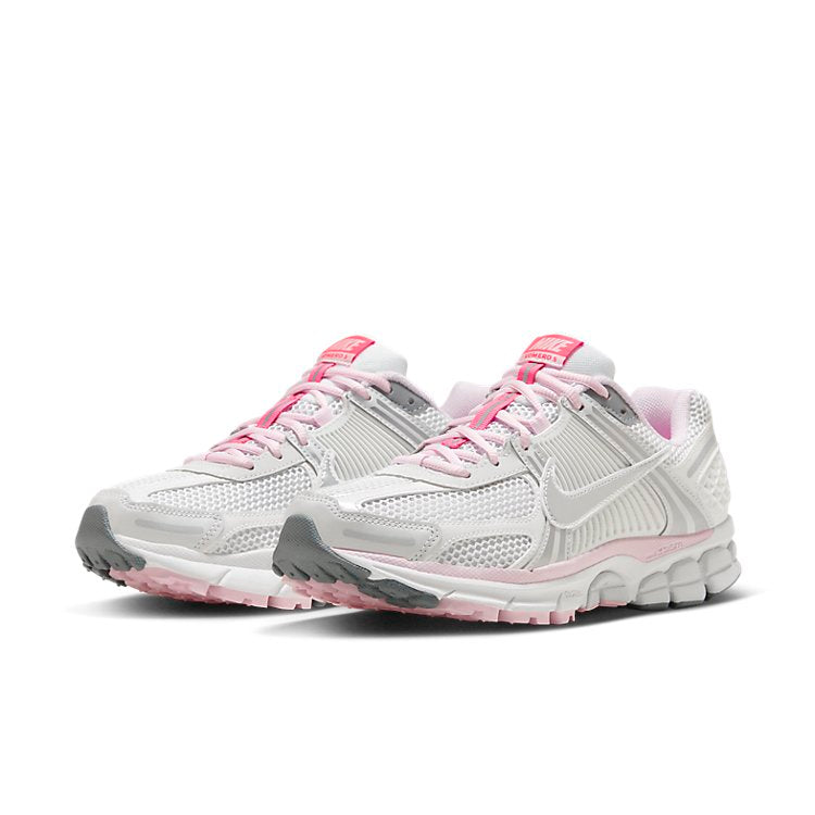 Nike Wmns Zoom Vomero 5 - PHOTON DUST/MTLC SILVER-SUMMIT WHITE-COOL GREY-HYPER PINK-PINK FOAM - Female - 5 thumbnail