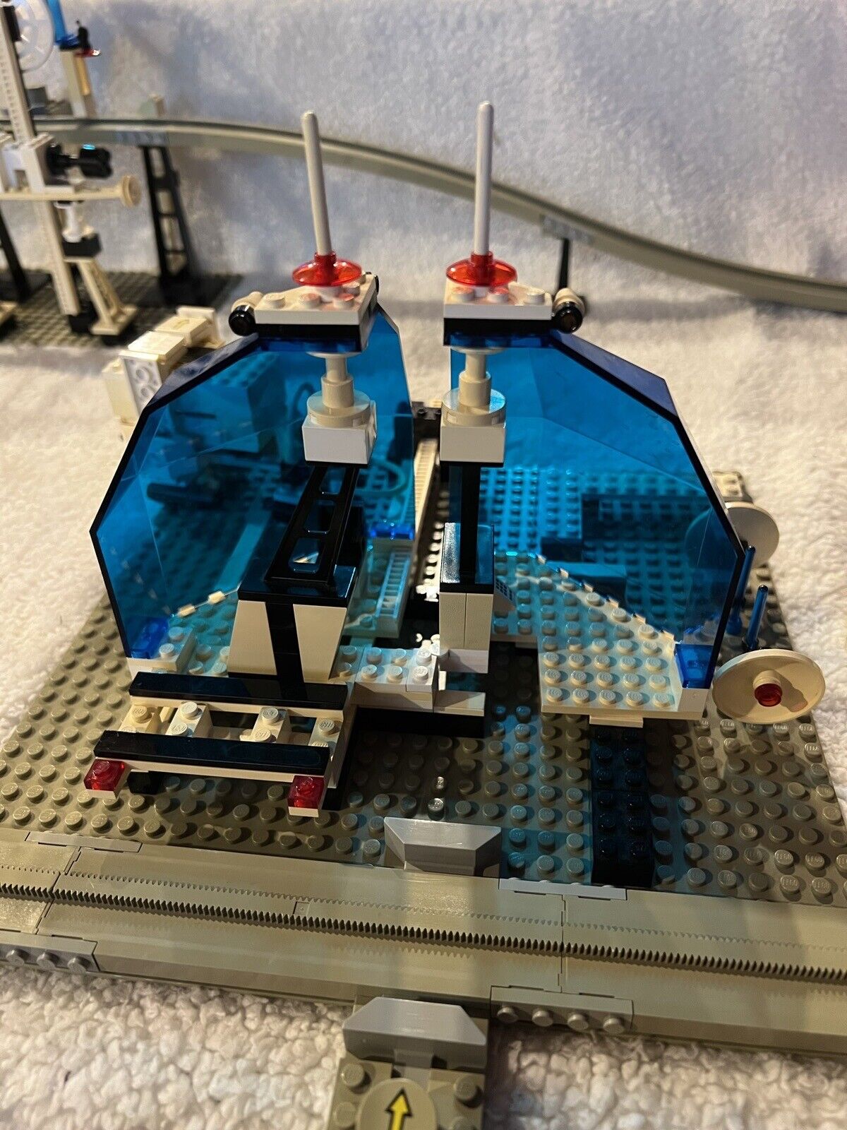 LEGO Space: Monorail Transport (6990) thumbnail