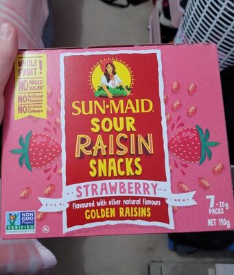 Sour Raisin Snacks Strawberry