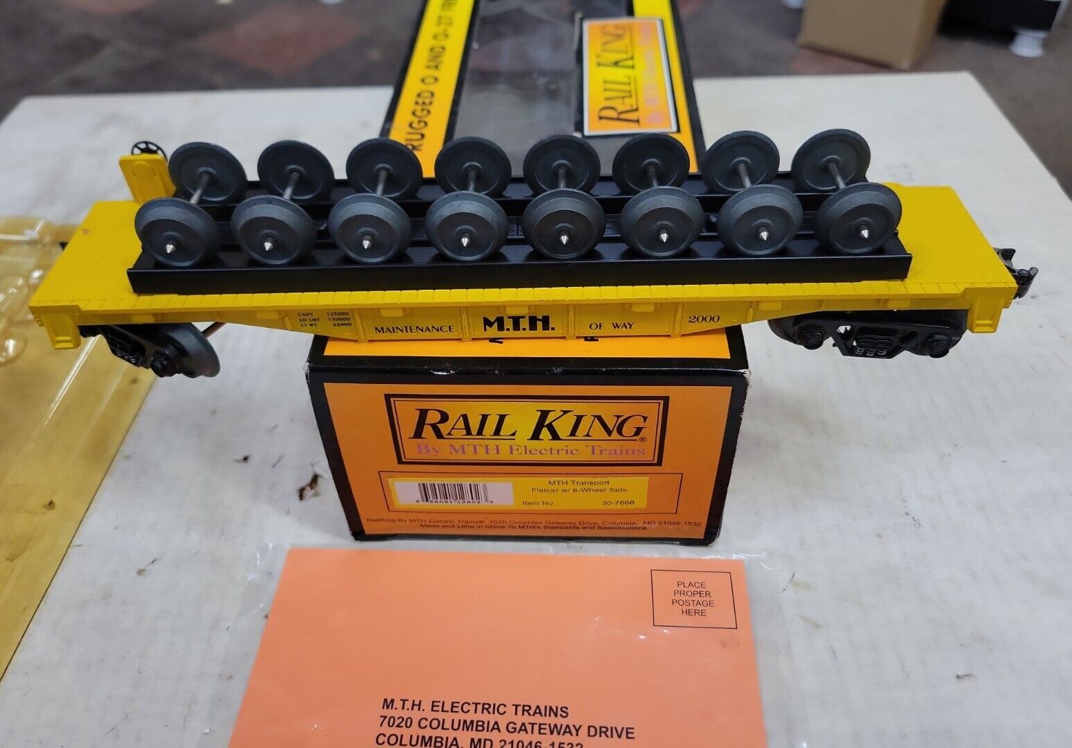 MTH Transport Flatcar with 8 Wheel Sets #30-7668. See Ad. (12Q) thumbnail
