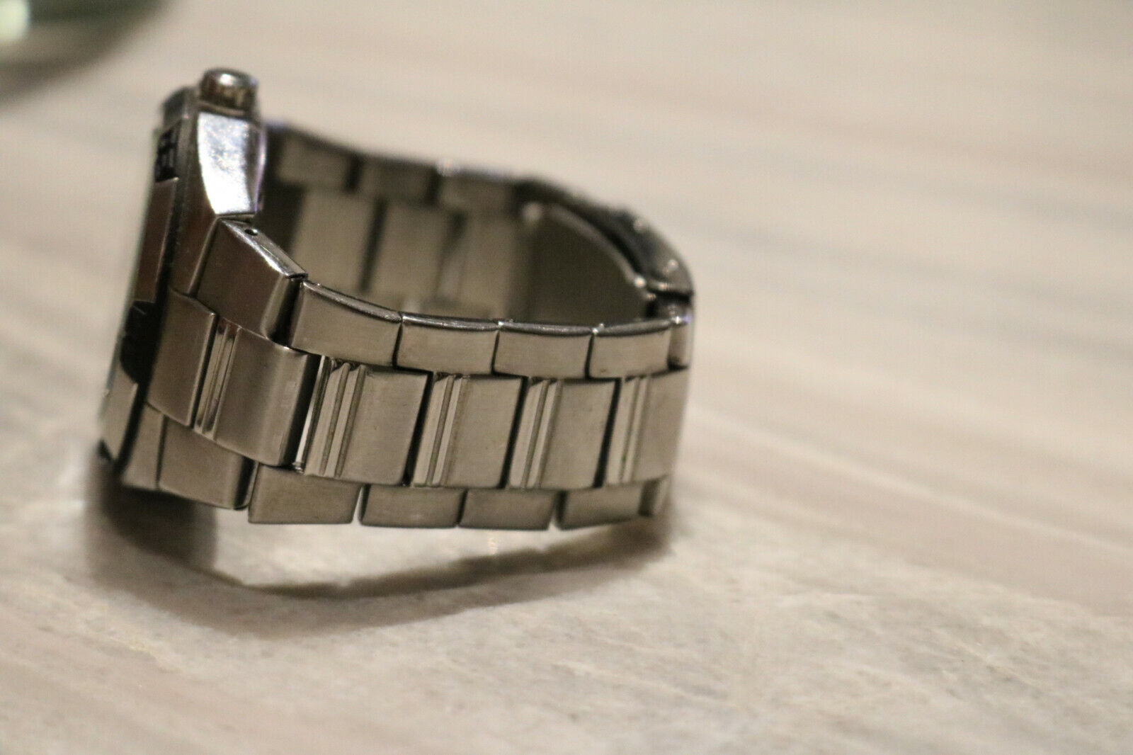 Mens Fossil Blue BQ-9303 Stainless Steel Day Date Watch New Battery thumbnail