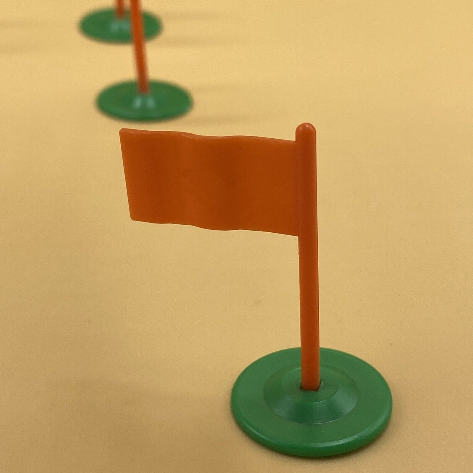 Subbuteo Table Soccer Game Jokari Vtg 1981 Official NASL Replacement Field Flags thumbnail