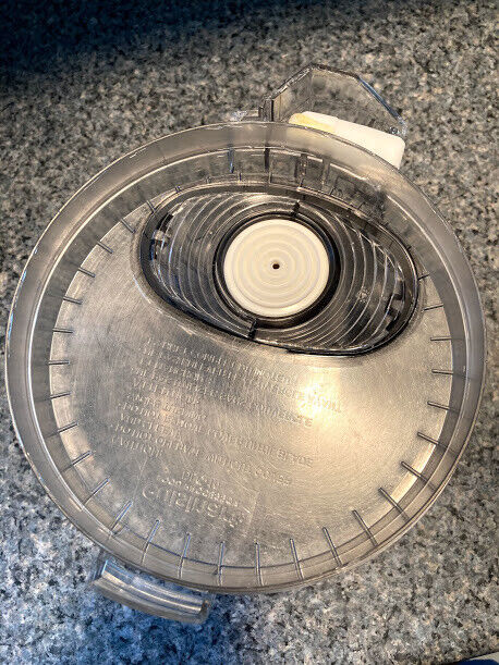 Cuisinart KFP-7TM White 7 Cup Food Processor WORKS but NEEDS REPAIR! thumbnail